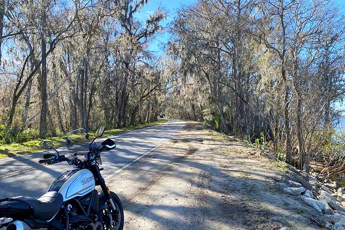 Floridos pasivažinėjimas motociklu Scenic State Road 13 |  Mėgstamiausias pasivažinėjimas